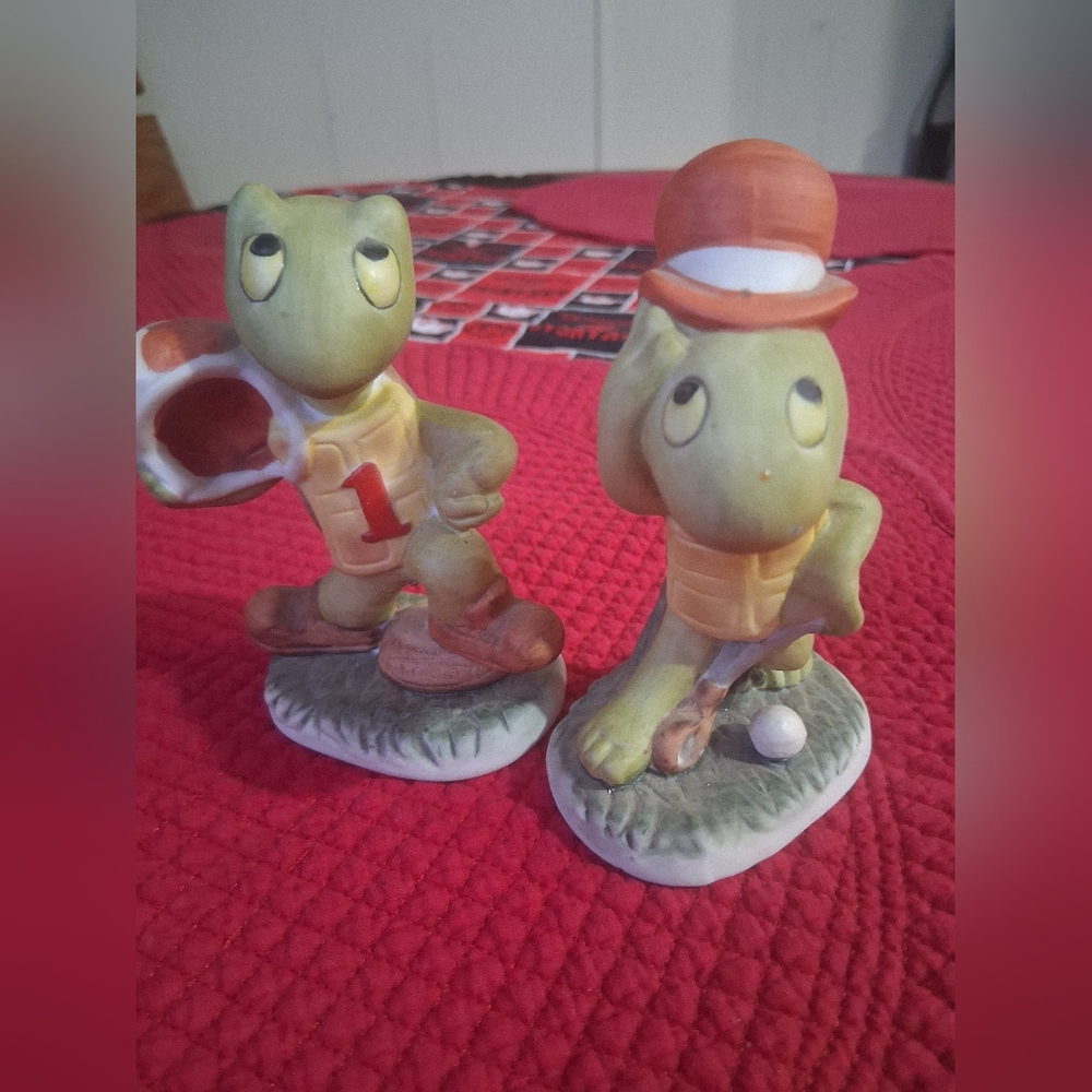Set Of 2 Vintage Turtles Made In Taiwan